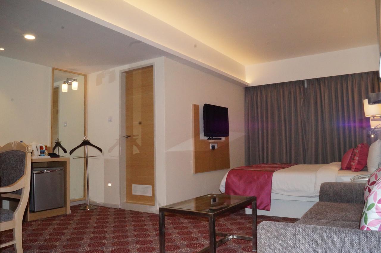 Fortune Park Galaxy, Vapi - Member Itc Hotels' Group Buitenkant foto